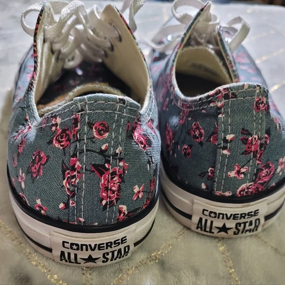 CONVERSE Chuck Taylor All Stars Denim Floral Roses Sneakers Shoes Size 12 Women, - Picture 4 of 6